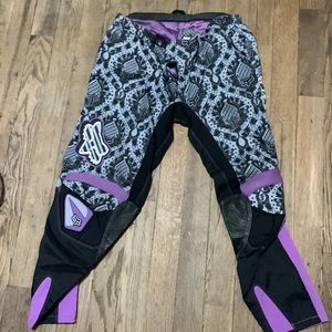 Fox riding pants.  786W